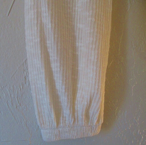 BB DAKOTA KNIT SO EASY RIB LONG SLEEVE TOP - Picture 5 of 7